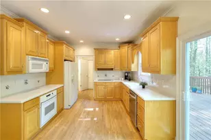 2151 Kari Brook Dr, Monroe, GA 30655 - Photo 3