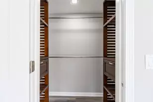 3481 Lakeside Dr, Atlanta, GA 30326 - Photo 23