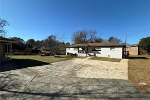 3720 Lynn Dr, Powder Springs, GA 30127 - Photo 3