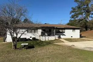 3720 Lynn Dr, Powder Springs, GA 30127 - Photo 1