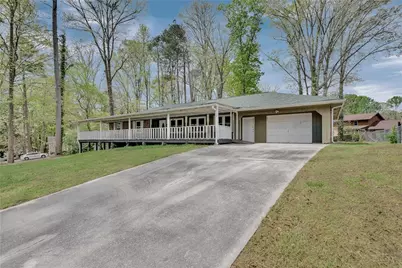 4153 Indian Manor Drive, Stone Mountain, GA 30083 - Photo 3