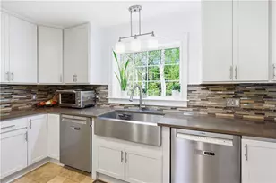 4115 Glen Devon Dr, Atlanta, GA 30327 - Photo 13