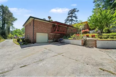 2429 Woodhill Lane, Atlanta, GA 30344 - Photo 31