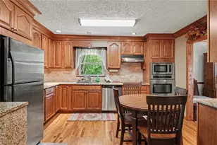 2429 Woodhill Ln, Atlanta, GA 30344 - Photo 13