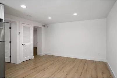 880 Saint Charles Avenue NE, Atlanta, GA 30306 - Photo 5