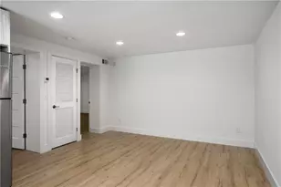 880 St Charles Ave NE, Atlanta, GA 30306 - Photo 5