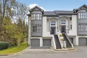 1015 Heatherbrook Ln, Atlanta, GA 30324 - Photo 1