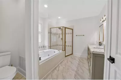 1015 Heatherbrook Lane, Atlanta, GA 30324 - Photo 21