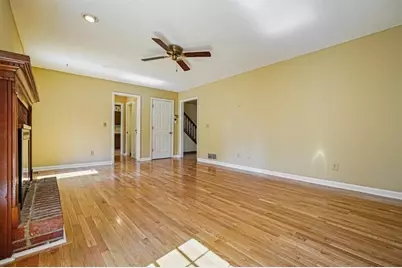 4241 Glenforest Way NE, Roswell, GA 30075 - Photo 13