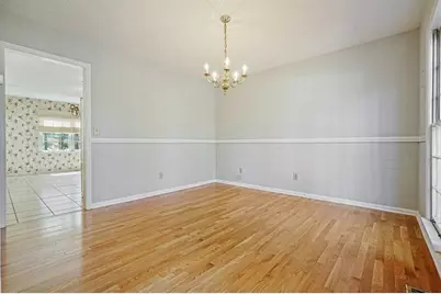 4241 Glenforest Way NE, Roswell, GA 30075 - Photo 9