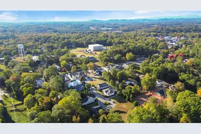 148 Village Drive, Clarkesville, GA 30523 - Photo 9