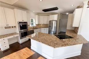 5011 Lake Hollow, Douglasville, GA 30135 - Photo 9