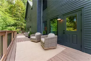 5666 Long Island Dr NW, Atlanta, GA 30327 - Photo 7