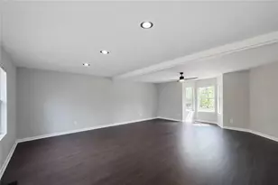 5356 Biffle Rd, Stone Mountain, GA 30088 - Photo 17