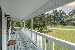 187 Jennifer Ln, Carrollton, GA 30116 - Photo 3