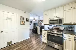 187 Jennifer Ln, Carrollton, GA 30116 - Photo 11