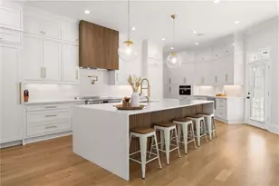 955 Tiverton Ln, Johns Creek, GA 30022 - Photo 3