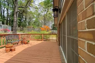 2901 Victoria Dr, Marietta, GA 30068 - Photo 21