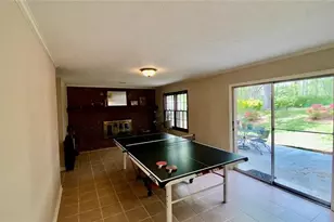 2901 Victoria Dr, Marietta, GA 30068 - Photo 17