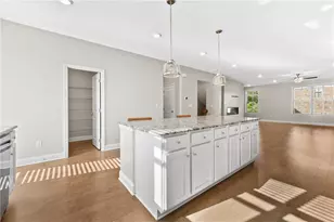 4239 Hickory Pne Aly, Doraville, GA 30360 - Photo 13