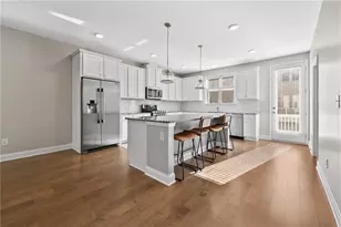 4239 Hickory Pne Aly, Doraville, GA 30360 - Photo 9