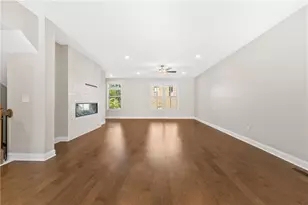 4239 Hickory Pne Aly, Doraville, GA 30360 - Photo 19