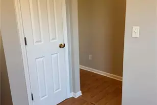 146 Bridge View Dr, Marietta, GA 30066 - Photo 7