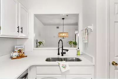 808 Riverview Drive SE, Marietta, GA 30067 - Photo 11