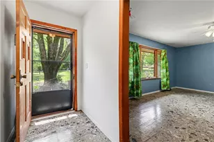 7019 Lake View Ln, Peachtree Corners, GA 30360 - Photo 5