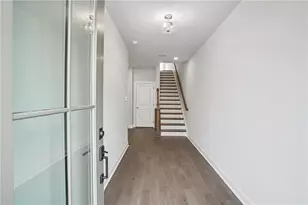 1019 Crown Oak St, Johns Creek, GA 30022 - Photo 3