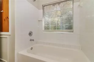 4899 Hairston Pl, Stone Mountain, GA 30088 - Photo 15