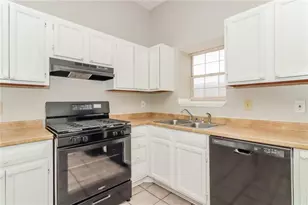 4899 Hairston Pl, Stone Mountain, GA 30088 - Photo 9