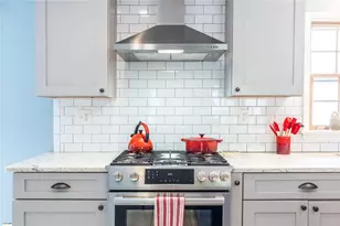 3360 Embry Hills Dr, Atlanta, GA 30341 - Photo 9