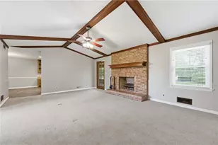 185 Redwood Cir, Fayetteville, GA 30214 - Photo 5