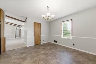 185 Redwood Cir, Fayetteville, GA 30214 - Photo 9