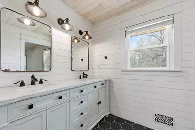 185 Redwood Circle, Fayetteville, GA 30214 - Photo 13