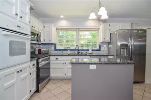 2144 Masonwood Circle, Snellville, GA 30078 - Photo 15