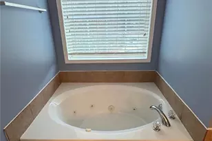 927 Park Hollow Way, Lawrenceville, GA 30043 - Photo 23