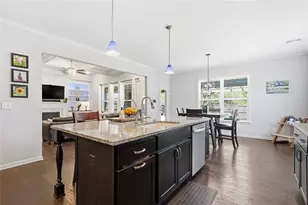 3449 Crayton Gln Wy, Buford, GA 30519 - Photo 17