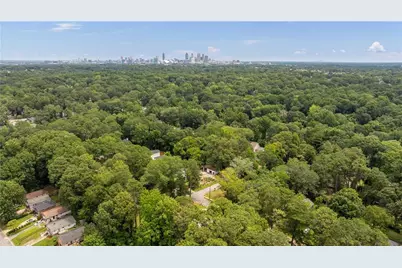 1355 Lockwood Drive SW, Atlanta, GA 30311 - Photo 41