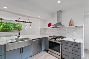 1355 Lockwood Dr SW, Atlanta, GA 30311 - Photo 9