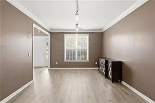 5602 Waldens Farm Dr, Powder Springs, GA 30127 - Photo 5