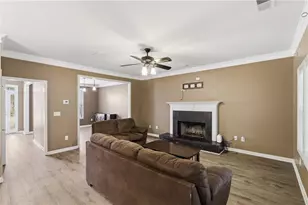 5602 Waldens Farm Dr, Powder Springs, GA 30127 - Photo 9