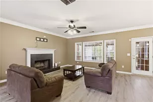 5602 Waldens Farm Dr, Powder Springs, GA 30127 - Photo 11