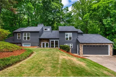 884 Oakhaven Drive, Roswell, GA 30075 - Photo 1