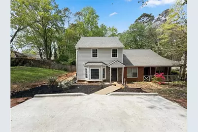 5073 Farm Valley Drive NE, Woodstock, GA 30188 - Photo 1