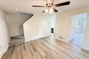 5073 Farm Valley Dr NE, Woodstock, GA 30188 - Photo 13