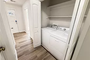 5073 Farm Valley Dr NE, Woodstock, GA 30188 - Photo 9