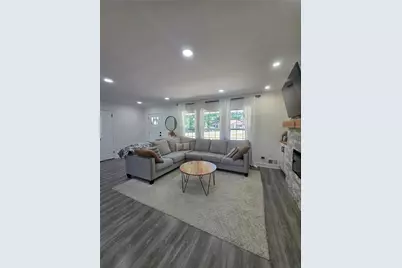 150 Sims Street, Winder, GA 30680 - Photo 11