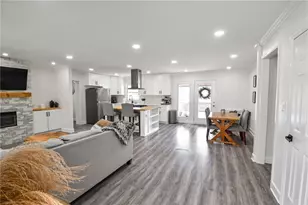 150 Sims St, Winder, GA 30680 - Photo 3